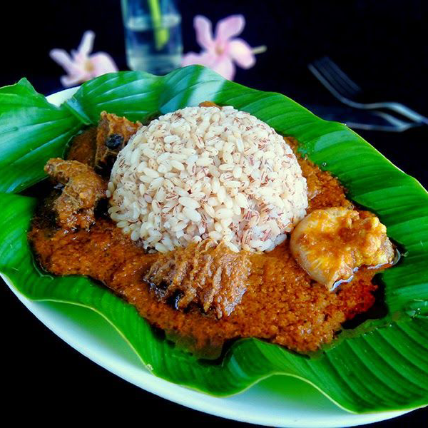 750ml Ofada Rice, Ofada sauce with assorted meat and fried plantain